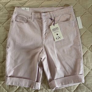 Gloria Vanderbilt Amanda Bermuda Slimming Lavender Shorts 8